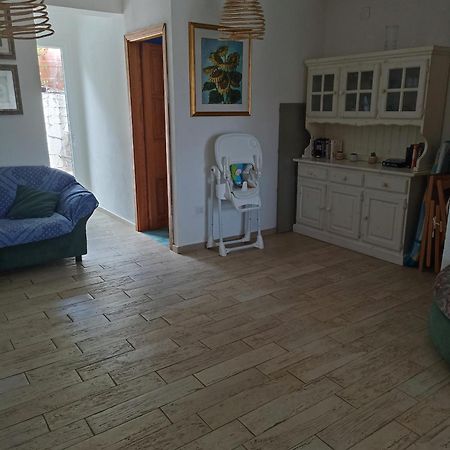 Villetta Ludovica Solanas  Dış mekan fotoğraf